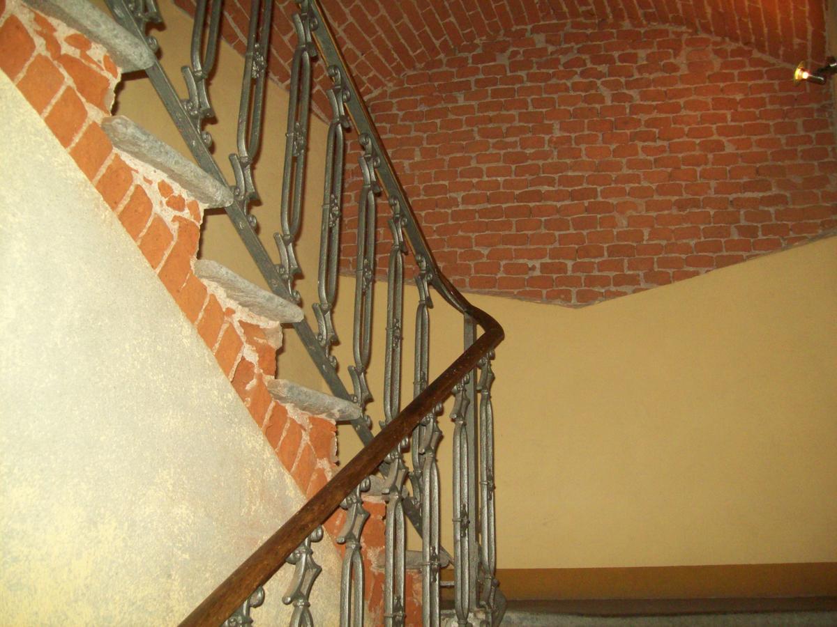 Revello Hotel Excalibur المظهر الخارجي الصورة