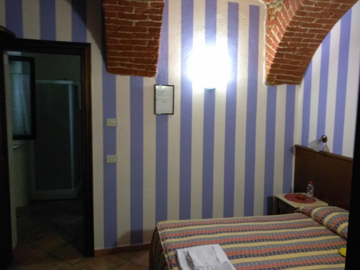 Revello Hotel Excalibur المظهر الخارجي الصورة