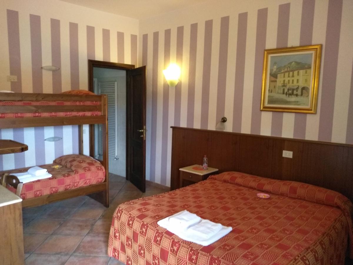 Revello Hotel Excalibur المظهر الخارجي الصورة